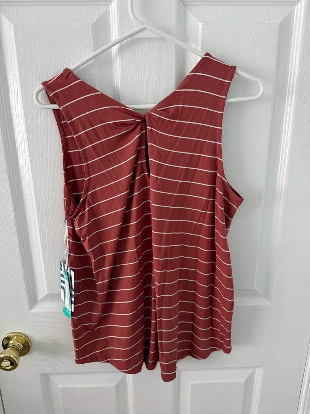 Striped Twist-Back Tank Top - Picture 2 of 4